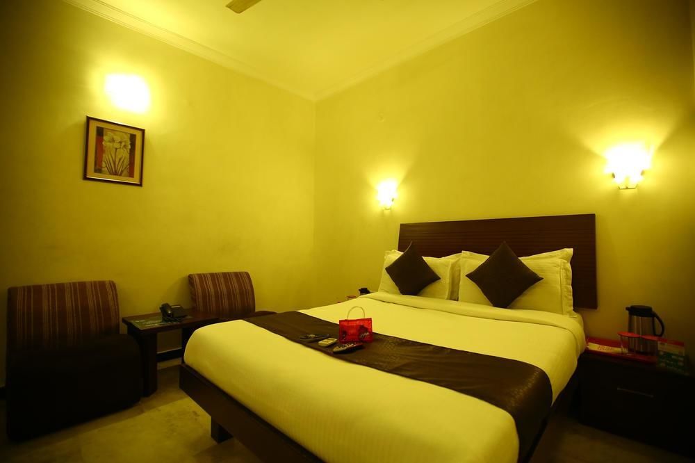 Oyo Mount Road Us Consulate Hotel